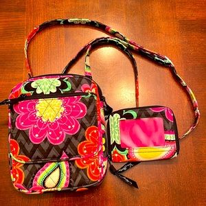 Vera Bradley Ziggy zinnia Crossbody purse and wallet. EUC